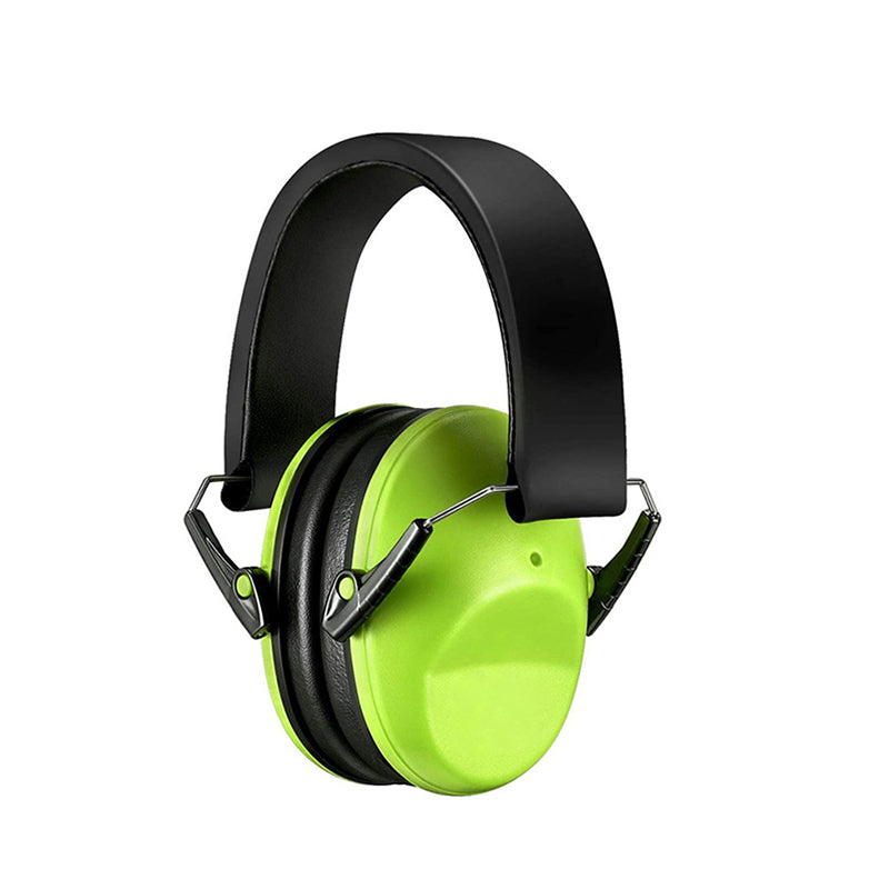 Noise-cancelling earmuffs for children